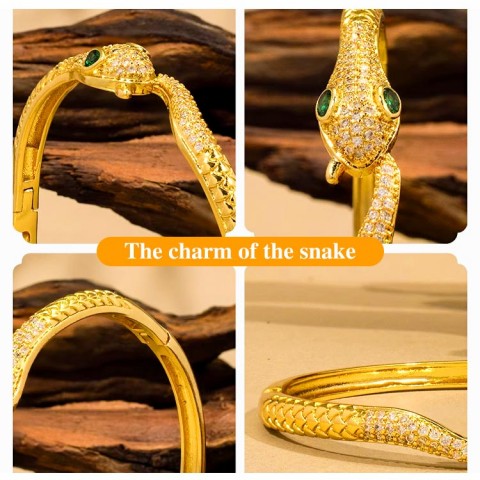 Gold-dotted diamond snake bracelet