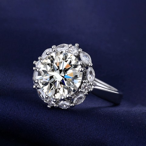 5 carat moissanite jewelry